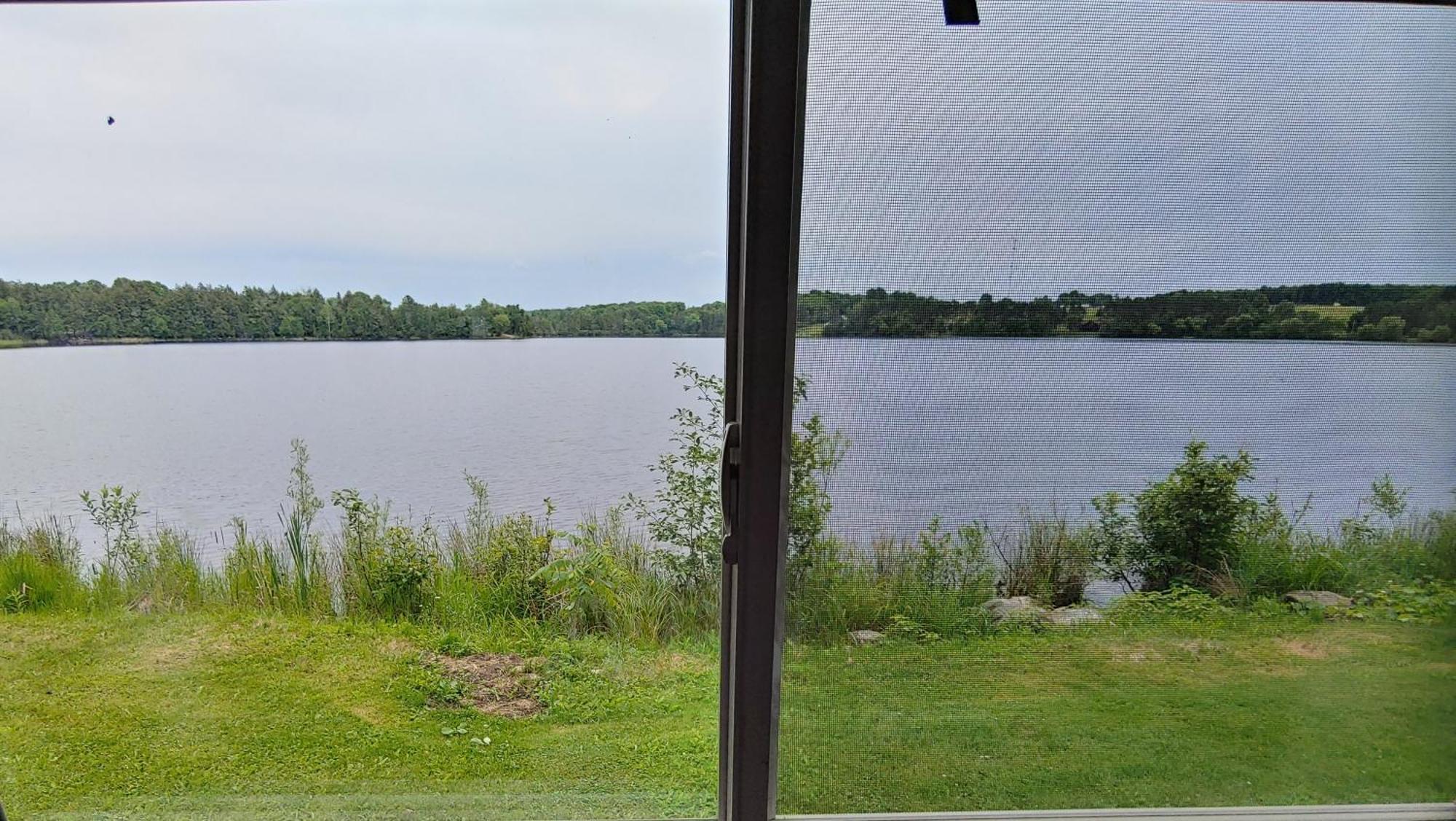 Lakeshore Motel Ice Lake Iron River Buitenkant foto